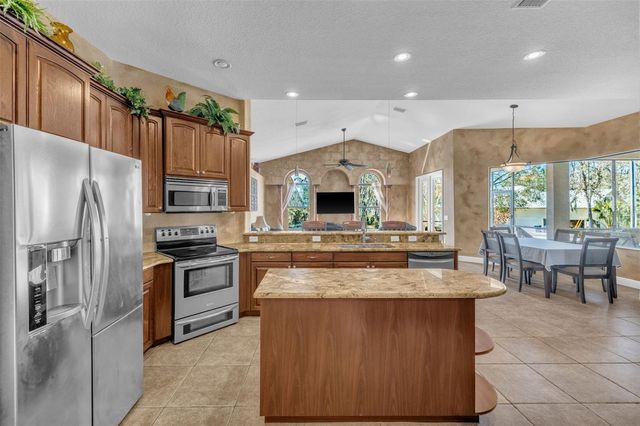 13101 SHADOW RUN BOULEVARD, Riverview, FL 33569