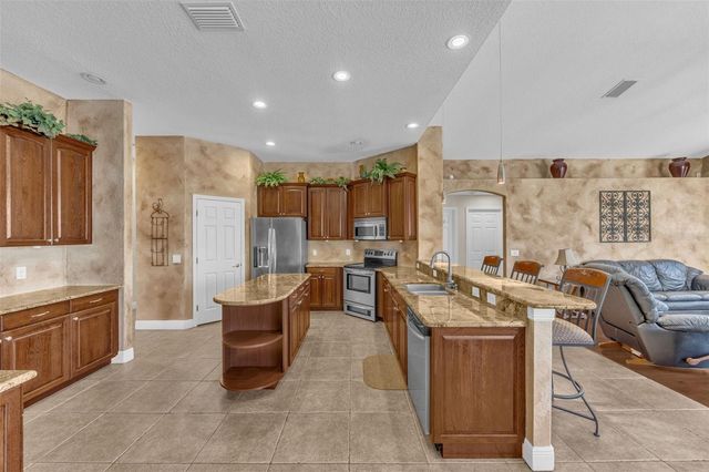 13101 SHADOW RUN BOULEVARD, Riverview, FL 33569