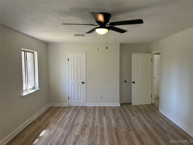 396 SPRING Lane, Deatsville, AL 36022