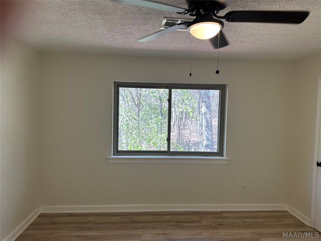 396 SPRING Lane, Deatsville, AL 36022