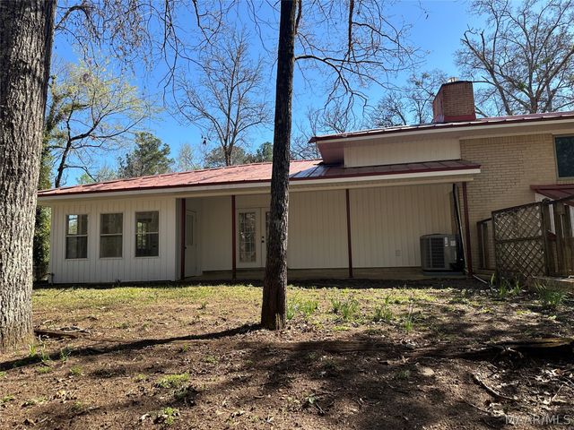 396 SPRING Lane, Deatsville, AL 36022
