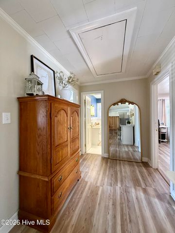 215 N Edgewood Avenue, Williamston, NC 27892