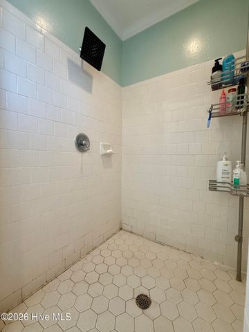 215 N Edgewood Avenue, Williamston, NC 27892