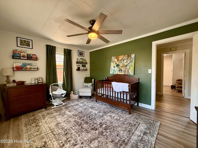 215 N Edgewood Avenue, Williamston, NC 27892