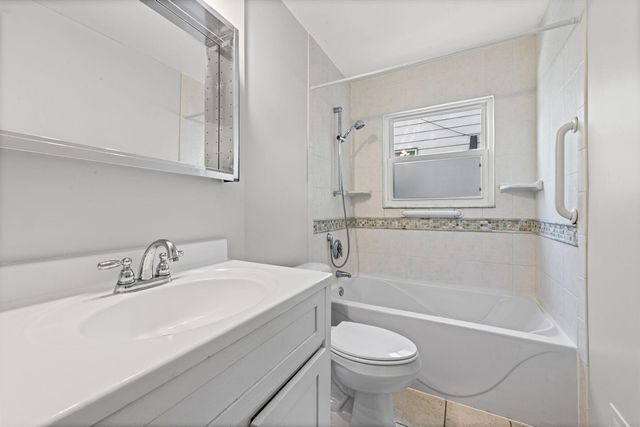 14924 Sumner, Redford, MI 48239