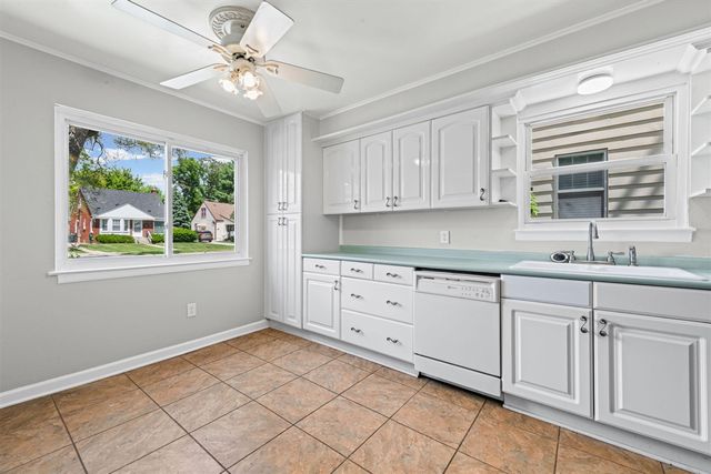 14924 Sumner, Redford, MI 48239