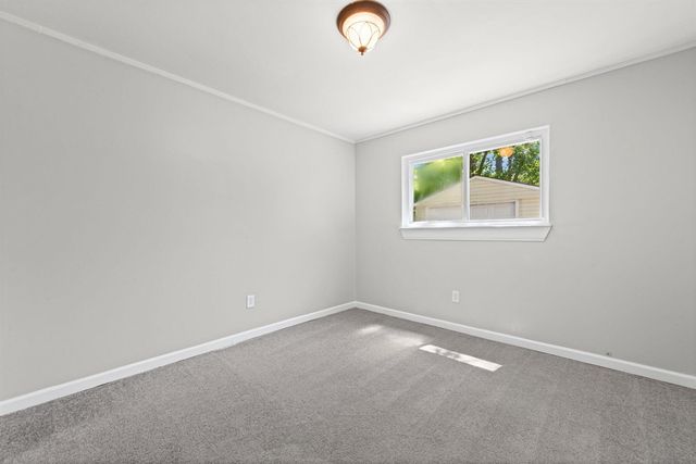 14924 Sumner, Redford, MI 48239