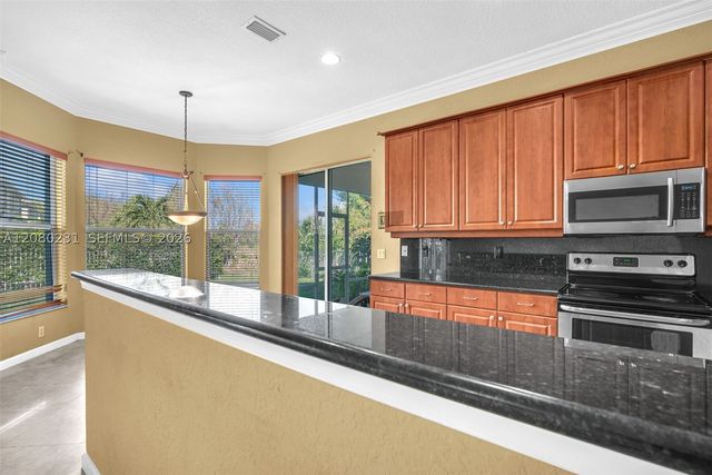 9345 Madewood Ct, West Palm Beach, FL 33411