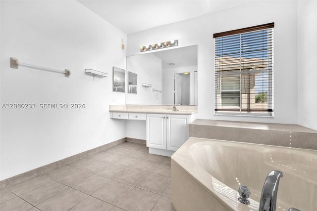 9345 Madewood Ct, West Palm Beach, FL 33411