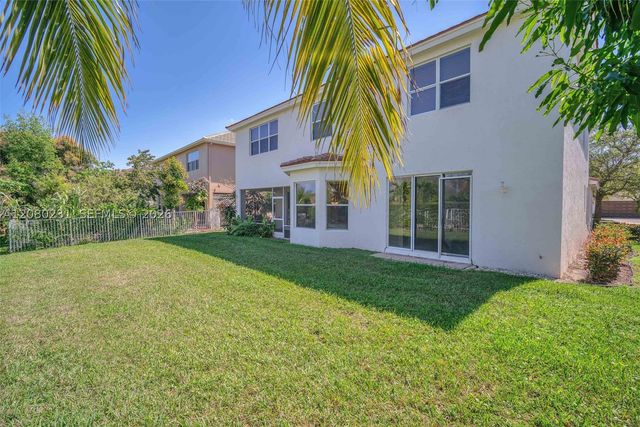 9345 Madewood Ct, West Palm Beach, FL 33411