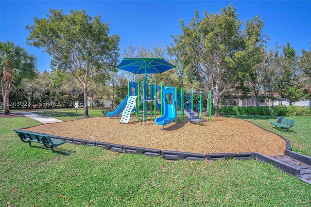 9345 Madewood Ct, West Palm Beach, FL 33411