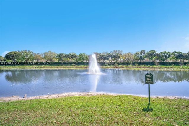 9345 Madewood Ct, West Palm Beach, FL 33411