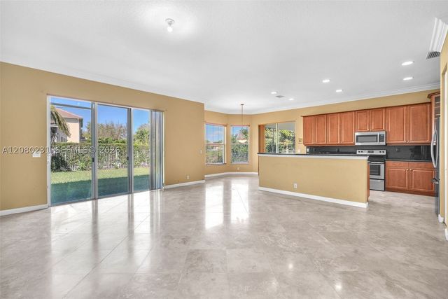 9345 Madewood Ct, West Palm Beach, FL 33411