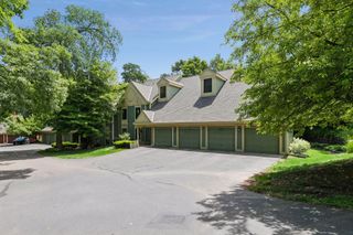 15735 26th Avenue N B, Plymouth, MN 55447