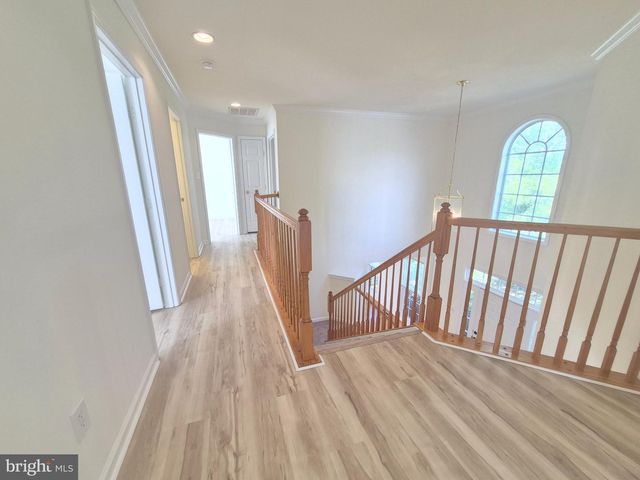 5207 LINDEN DR, Fredericksburg, VA 22407