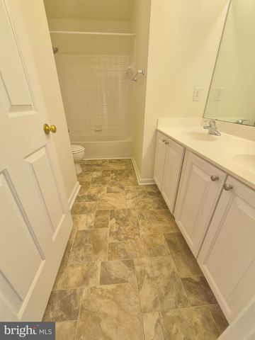 5207 LINDEN DR, Fredericksburg, VA 22407