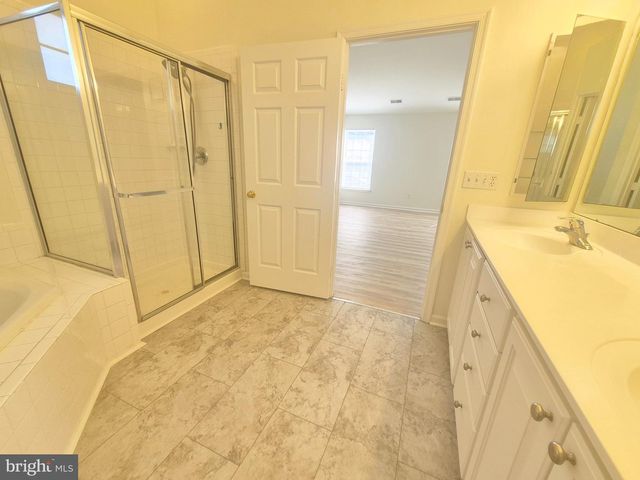 5207 LINDEN DR, Fredericksburg, VA 22407