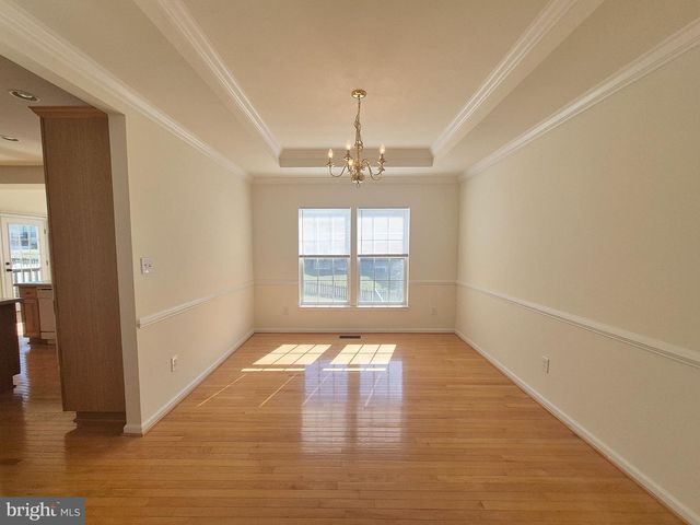 5207 LINDEN DR, Fredericksburg, VA 22407