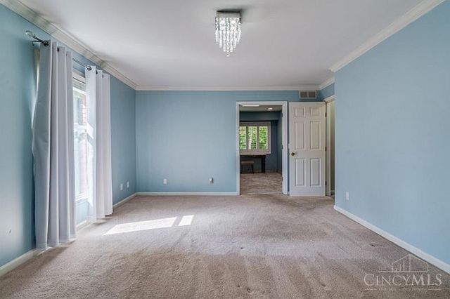 10564 Stablehand Drive, Symmes Twp, OH 45242