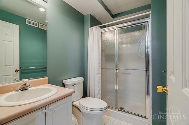 10564 Stablehand Drive, Symmes Twp, OH 45242