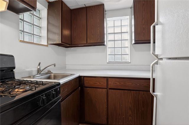 2671 Woodstock Ave, Swissvale, PA 15218