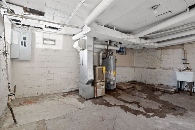 2671 Woodstock Ave, Swissvale, PA 15218