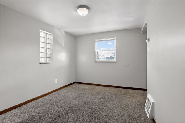 2671 Woodstock Ave, Swissvale, PA 15218