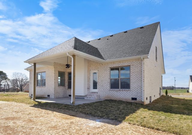 109 Aspen Pine Dr, Clarksville, TN 37043