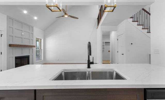 109 Aspen Pine Dr, Clarksville, TN 37043