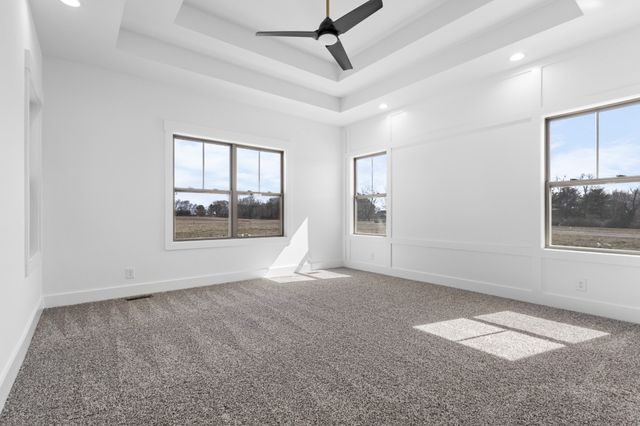 109 Aspen Pine Dr, Clarksville, TN 37043