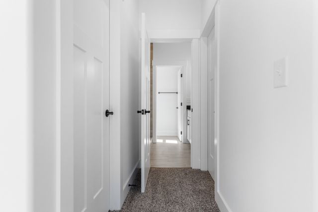 109 Aspen Pine Dr, Clarksville, TN 37043