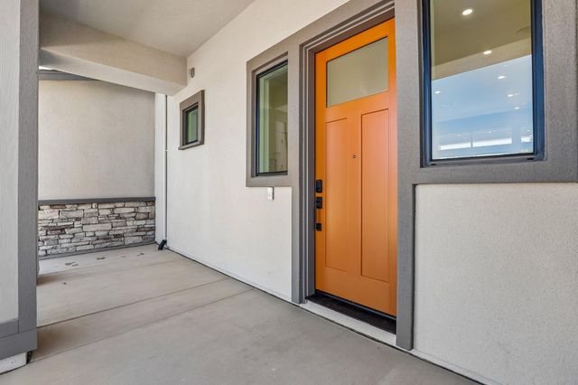 8969 Wickstrom Dr, Orangevale, CA 95662