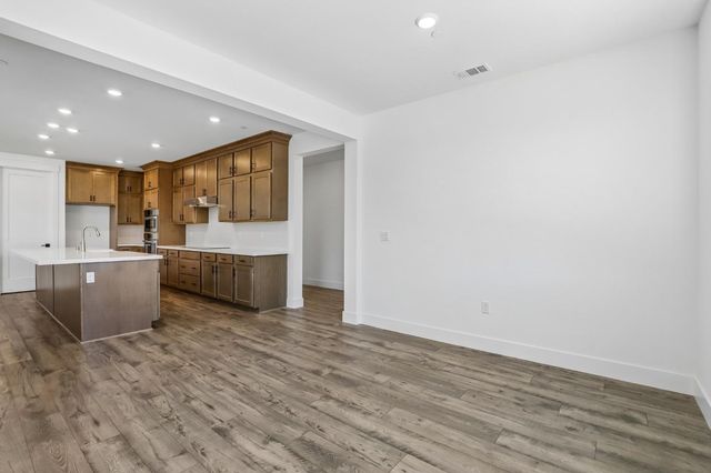 8969 Wickstrom Dr, Orangevale, CA 95662