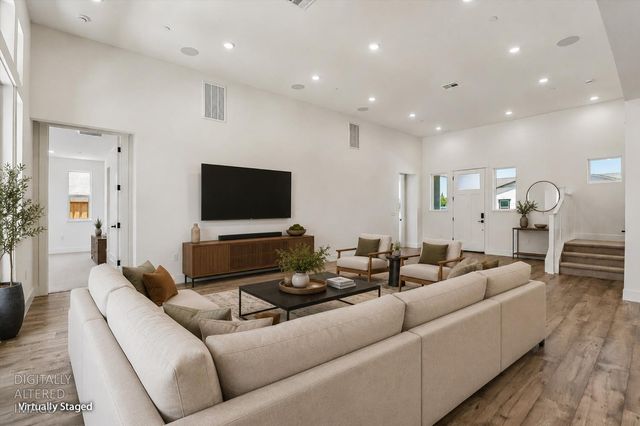 8969 Wickstrom Dr, Orangevale, CA 95662