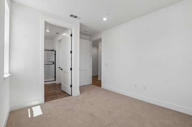 8969 Wickstrom Dr, Orangevale, CA 95662
