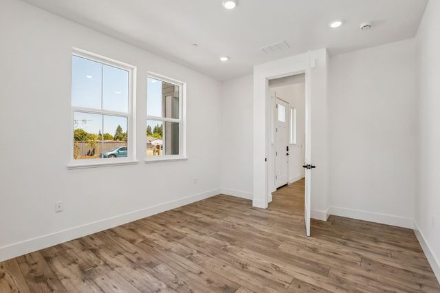 8969 Wickstrom Dr, Orangevale, CA 95662
