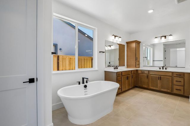 8969 Wickstrom Dr, Orangevale, CA 95662