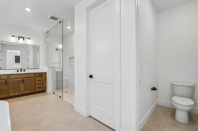 8969 Wickstrom Dr, Orangevale, CA 95662