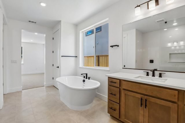 8969 Wickstrom Dr, Orangevale, CA 95662