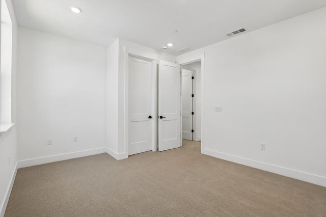 8969 Wickstrom Dr, Orangevale, CA 95662