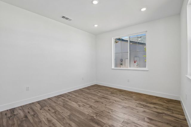 8969 Wickstrom Dr, Orangevale, CA 95662