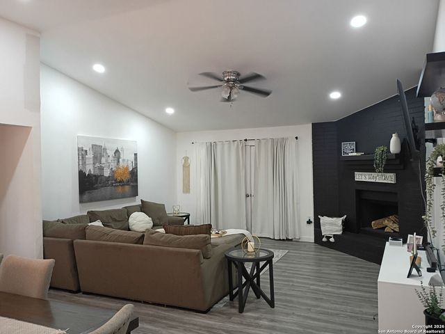 6723 raintree, San Antonio, TX 78233