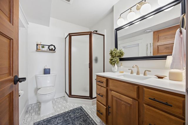 611 N Shore Drive, Detroit Lakes, MN 56501