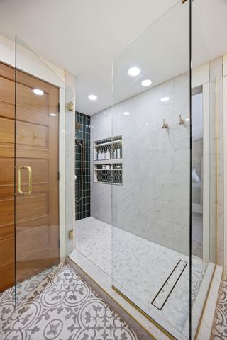 611 N Shore Drive, Detroit Lakes, MN 56501