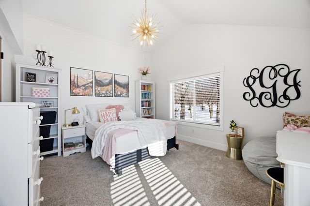 611 N Shore Drive, Detroit Lakes, MN 56501