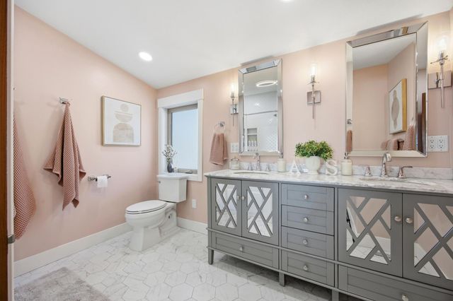 611 N Shore Drive, Detroit Lakes, MN 56501