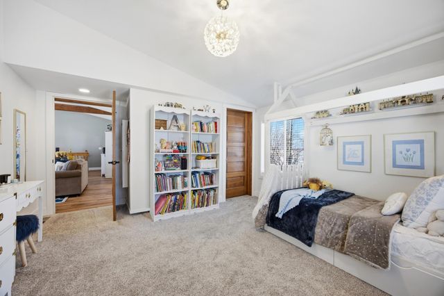 611 N Shore Drive, Detroit Lakes, MN 56501