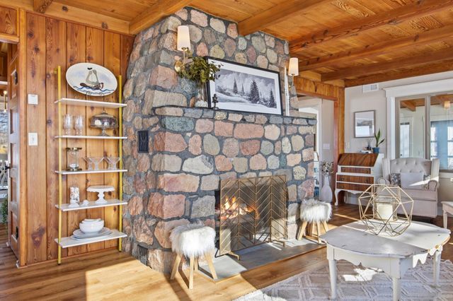 611 N Shore Drive, Detroit Lakes, MN 56501