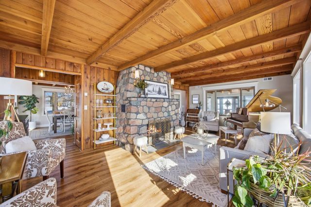 611 N Shore Drive, Detroit Lakes, MN 56501