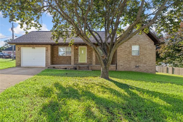 3 Rock Springs Court, Harrison, AR 72601